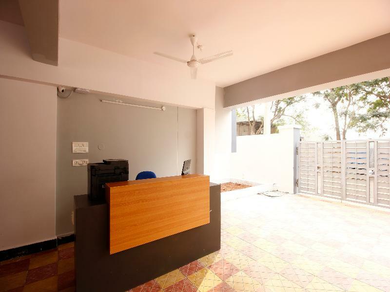 Hotel Oyo Silverkey 74581 Nallagandla Hyderabad Exterior foto