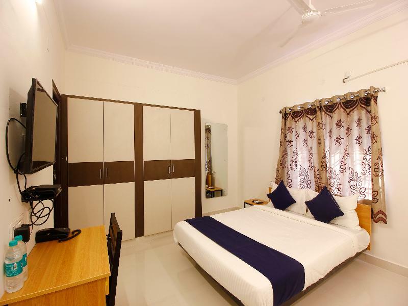 Hotel Oyo Silverkey 74581 Nallagandla Hyderabad Exterior foto