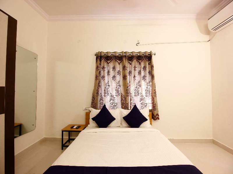 Hotel Oyo Silverkey 74581 Nallagandla Hyderabad Exterior foto